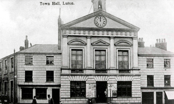 The Town Hall - the Belgium Arms was immediately left of the entrance block [Z50/75/72]